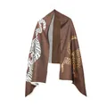 Detail of a brown vintage jacquard scarf featuring tiger and leopard animal print patterns. - Tiger & Leopard Jacquard Style / 190x65cm / Coffee