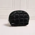 Glänzende gesteppte schwarze halbkreisförmige Kosmetiktasche mit Reißverschluss, 12,5cm - Kleine halbrunde Tasche / Schwarz