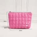 Premium glänzende gesteppte Kosmetiktasche in Rosé-Pink mit Maßangaben versehen - Kleine Sechseckige Tasche / Rosenrosa