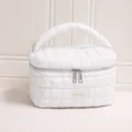 Große weiße gesteppte Kosmetik-Eimertasche mit Griff für Reise-Make-up-Aufbewahrung - Zylindertasche / Weiß