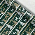 Rouleau de papier cadeau de Noël vert foncé vintage avec motifs de rennes et sapins dorés - Série de Noël-Forêt de Rennes Verte; 0,43*3m