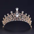 Couronne de mariée baroque élégante ornée de cristaux blancs sur finition dorée - Couronne en Fil d'Or / Or
