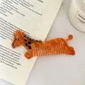 Peigne à cheveux mignon en forme de girafe en acétate avec texture marbrée orange chic - Girafe