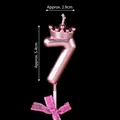 Metaalroze verjaardagskaars nummer 7 met kroon en roze glitterstrik decoratie - Kroon Strik Nummer Kaars - Roze - 7