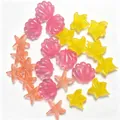 Colorful reusable plastic ice cubes in shell and starfish shapes for summer party - Shell Style / Set of 24