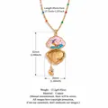 Vergoldete Wolkenmedaillon-Halskette mit filigranem Regenbogen-Stern-Mond-Emaille - Mond Pink Wolke Medaillon Stil