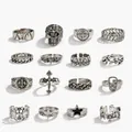 Ensemble de 16 bagues punk gothiques vintage pour hommes avec mesures de diamètre - Ensemble de 16 Pièces (07341) / Argent antique
