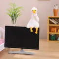 Figurine oiseau blanc mignon sur mini téléviseur ornement de bureau décoratif - Aussi fatigué (3132)
