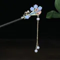 Elegant vintage sandalwood hair stick with fan motif, blue flowers and long pearl tassel - Fan-shaped Light Blue Flower Pearl Tassel Style (0415) / Gold