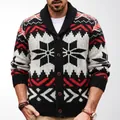 Heren vest in retro etnische jacquard gebreide stijl met sneeuwvlok en sjaalkraag - M / Tops / Zwart