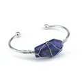 Handgefertigter, mit Silberdraht umwickelter Armreif mit blauem Lapislazuli - Blauer Sodalith