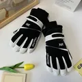 Zwart-witte thermische winter fietshandschoenen met polsband en een warme voering - Letterprint Stijl (106) / Zwart