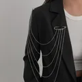 Broche chaîne à pampilles multicouche en argent de style hip-hop pour décorer un blazer - Style Simple Grande Épingle Chaîne à Gland Cinq Couches (00412) / Argent