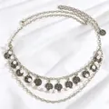 Eleganter silberner Ethno-Taillenkette mit Perlen und Münzen für modische Kleider - Dreilagiger Künstliche Perlen Vintage-Münzanhänger-Stil (H-162) / Silber