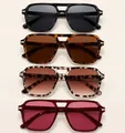 Retro-Sonnenbrille mit Doppelsteg und übergroßem Rahmen in Schwarz, Schildpatt und Leopard - 4 Paar Packung