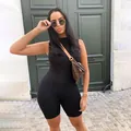 Combinaison de sport sans manches pour femme, coupe ajustée, taille haute, noir uni - XS / Haut Et Bas / Style Court / Noir