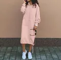 Lange roze hoodiejurk in streetstyle met kangoeroezak en trekkoord detail voor dames - XS / Top (GH99170) / Roze