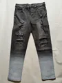 Λεπτομερής προβολή ανδρικού σκισμένου skinny τζιν με γκρι διαβάθμιση χρώματος. - 3XL / Bottoms / Πυκνωμένο / Μαύρο και Άσπρο