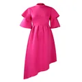 Detalle de vestido rosa intenso con mangas de doble volante y dobladillo asimétrico. - S / Top Y Pantalón / Rosa rojo