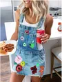 Φωτογραφία lifestyle από γαλάζιο τζιν φόρεμα με πολύχρωμα λουλουδάτα σχέδια - S / Bottoms / Ανοιχτό μπλε