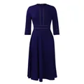 Vista frontal de un vestido de fiesta midi azul real con mangas 3/4 y costuras doradas - S / Azul marino