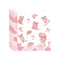 Détail des serviettes de fête cowboy roses avec motifs de bottes, chapeaux et nœuds. - Serviettes Cowboy Rose / Paquet de 20