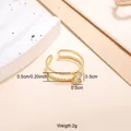 Detailansicht eines verstellbaren Edelstahlrings mit quadratischem Zirkonia und 18k Gold - Weißes Quadrat Stil (CXR00804G) / Einstellbar Offen / Gold