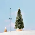 Mini sapin de Noël en aiguilles de pin avec neige, hauteur 7 cm. - Sapin Floconné (C0471) / 7cm