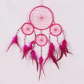 Acchiappasogni rosa fatto a mano con decorazione di conchiglie naturali e piume di rosa - Quattro Anelli Rosa (MS8080C)