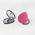 Espejo de maquillaje mini rosa con purpurina en forma de corazón plegable de viaje - Rosa