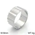 Mechanical 9mm wide stainless steel ring with gear vertical ribbed design in silver finish - Size 6 / Silver
