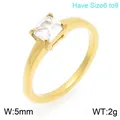 Vergoldeter Edelstahlring mit quadratischem Zirkonia in einer klassischen Vier-Krallen-Fassung - Goldener Quadratischer Stil