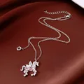 Elegante 14k vergulde eenhoorn hanger ketting met fonkelende roze zirkonia - Halsketting (18#) / Zilver-Roze