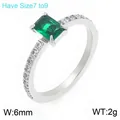 Roestvrijstalen ring met rechthoekige groene zirkoon en halve eeuwigheid pavé - Zilver-Groene Zirconia
