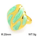 Anillo de acero de titanio chapado en oro con patrón abstracto de esmalte verde claro - Talla única / Estilo con Patrón Verde Claro (KR116245-SP)
