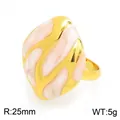 Anillo de esmalte con patrones abstractos fluidos en acero inoxidable dorado de superficie ancha - Talla única / Estilo con Patrón Blanco Rosado Claro (KR116250-SP)