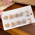 Lot de 5 paires de clips d'oreilles rétro français avec perles et coquillages élégants - Ensemble de 5 Paires de Clips d'Oreilles Sans Perçage / Lot de 5 Paires / Or-Blanc