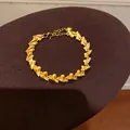 Elegantes 24k vergoldetes Herz-Gliederkette Armband mit funkelnden Zirkonia-Akzenten - Gebürsteter Herz Stil / Gold