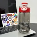 Bouteille d'eau portable en plastique rouge 700ml avec paille et planche d'autocollants DIY - 700ml / Rouge Vitalité