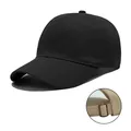 Cappellino da baseball nero in cotone tinta unita con cinturino posteriore beige regolabile - Taglia unica / Nero