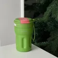 Tasse à café isotherme verte tendance avec poignée portable et slogan Live Alone - 400ml / Vert