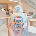 Cute cartoon bear straw water bottle for children with adjustable portable strap - 800ML / WB-5379 / Green