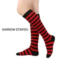 Chaussettes hautes pour femmes à rayures horizontales rouges et noires, motif fin - Taille unique / Rayures Fines / Rouge & Noir