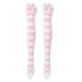 Gros plan sur des chaussettes blanches montantes avec nœuds roses et os - Taille unique / Os Rose/Blanc