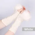 Comfortabele witte gebreide vingerloze handschoenen met rand van imitatiebont voor de winter - Eén maat / Wit