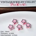 Primo piano di perline sorridenti a forma di stella rosa con grandi fori per il fai da te - Sold Individually / Rosa chiaro
