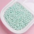 Detailweergave van 4 mm matte mintgroene glaskralen voor DIY-sieraden maken. - 200 Stuks / 17 (ai-Macaron Green)