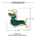 Grüner Emaille-Dackel-Anhänger mit vergoldetem Rand und Zirkonia-Details für Damen - Dunkelgrüner Dackel (VK261-2)