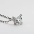 Elegante Silberhalskette mit einem brillanten runden D-Farbe Moissanit-Solitäranhänger - 3 ct / 3ct Runder Moissanit Halskette (Weißgold Vergoldet)
