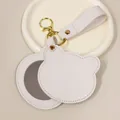 Porte-clés en cuir PU blanc en forme d'ours avec miroir de maquillage pliable portable - Forme de tête d'ours / Blanc Cassé